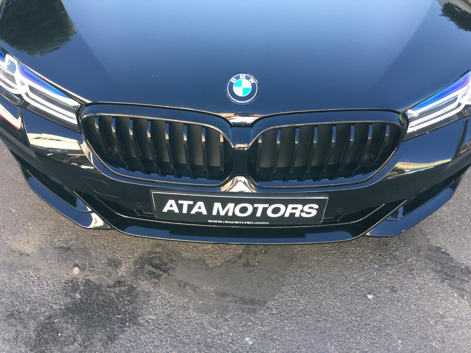 *** BMW 5 SERİSİ G30 LCI KASA SİYAH PİANO BLACK M PERF. BÖBREK SETİ - Görsel 4