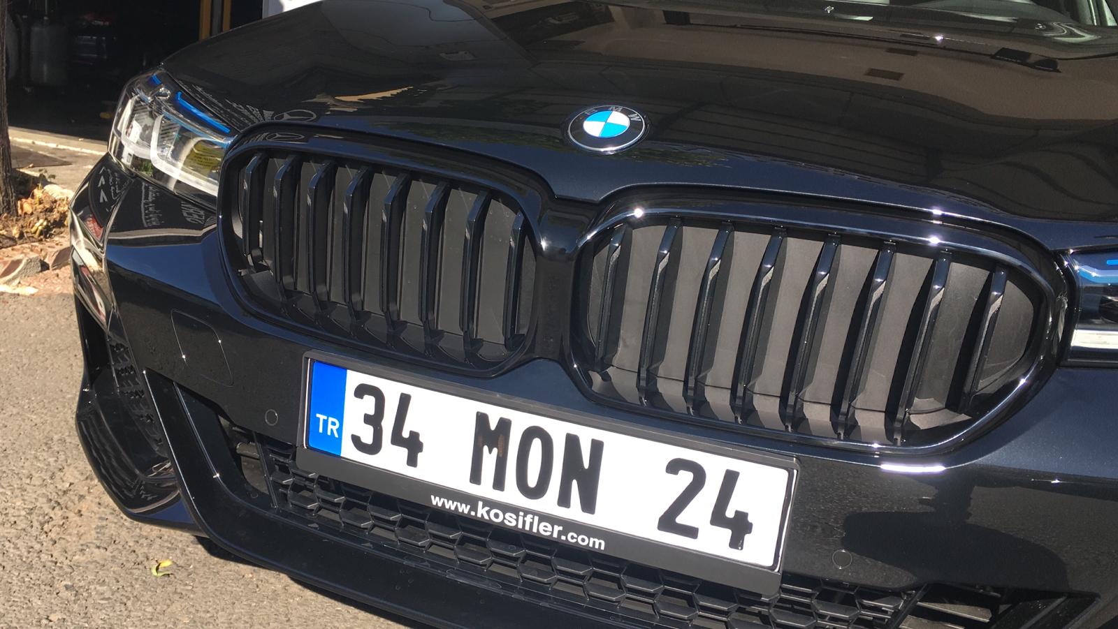 *** BMW 5 SERİSİ G30 LCI KASA SİYAH PİANO BLACK M PERF. BÖBREK SETİ