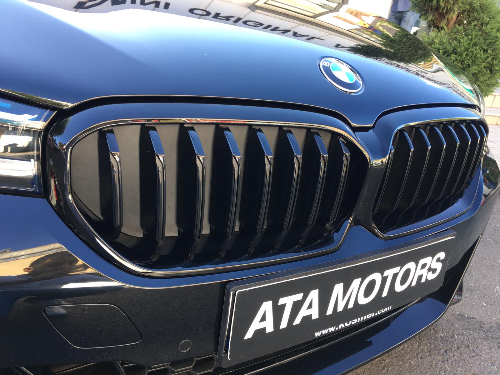 *** BMW 5 SERİSİ G30 LCI KASA SİYAH PİANO BLACK M PERF. BÖBREK SETİ - Görsel 3