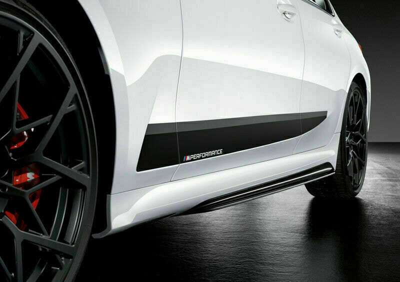 *** BMW G30 ORTASI AÇIK YAN KAPI ŞERİDİ