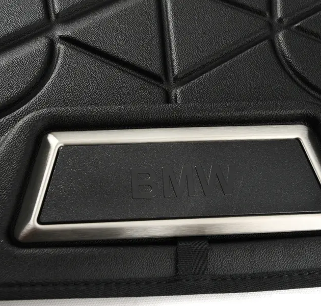 *** BMW İ7 G70 KASA SİYAH KAUÇUK BAGAJ HAVUZU