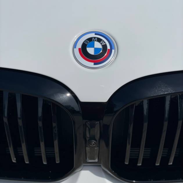 *** BMW ÖN KAPUT AMBLEMİ 50.YIL