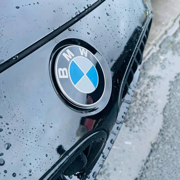 *** BMW ÖN KAPUT AMBLEMİ